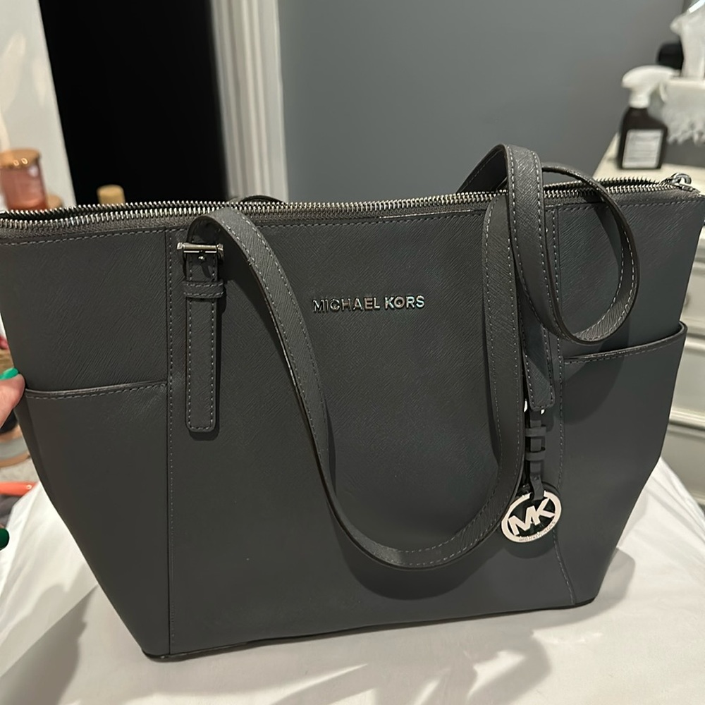 Michael Kors tote